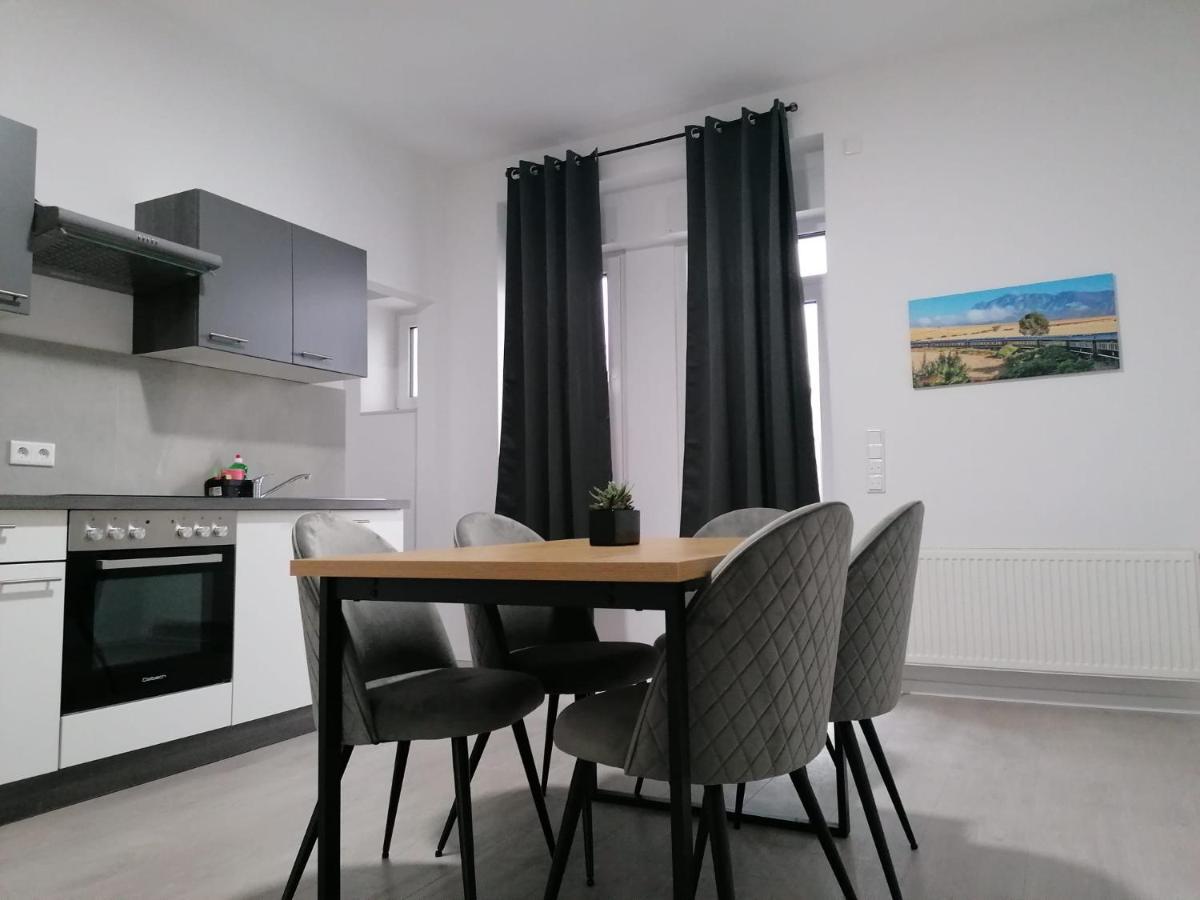 Estrella24 Living Rooms Tokio Херне Экстерьер фото